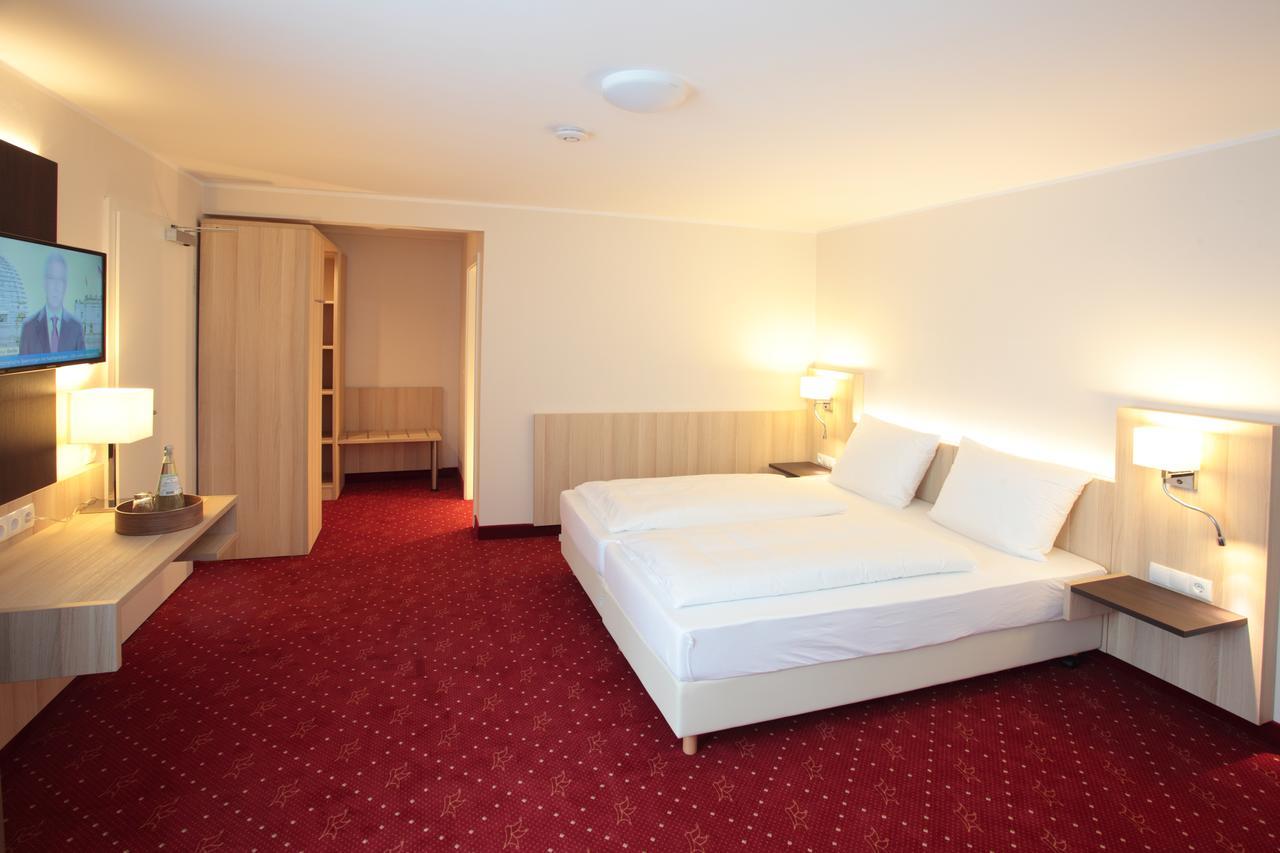 Hotel Zur Schloss-Schenke Neuwied Dış mekan fotoğraf